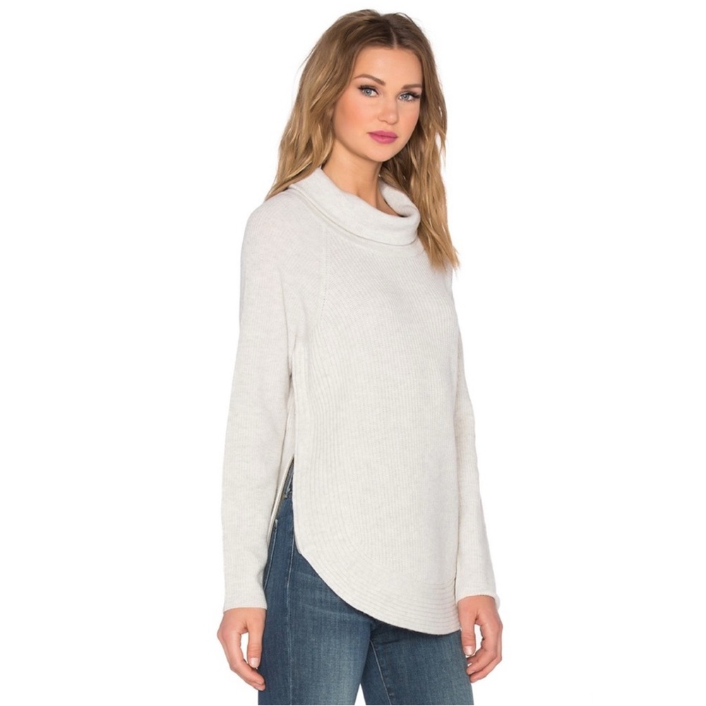 Vince Wool Cashmere Side Zip Ribbed Turtleneck Sweater Medium in Heather Cloud
